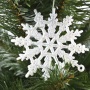 новогоднее украшение снежинка пластик 10см белая глитерные  